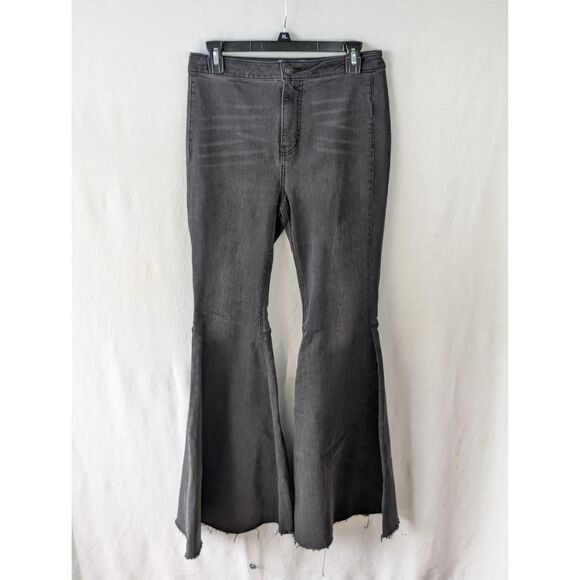 Free People Denim - Free People Flared Bell Bottom Stretch Jeans Black Women's Size 28